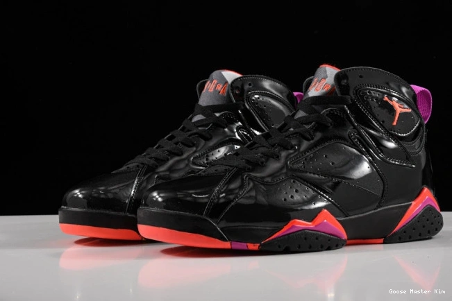 Retro Jordan Patent 7 313358-006 Air Black 0819